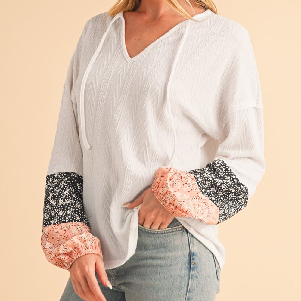 NWOT Women's Off-White Knit Top with Printed Sleeve Accents